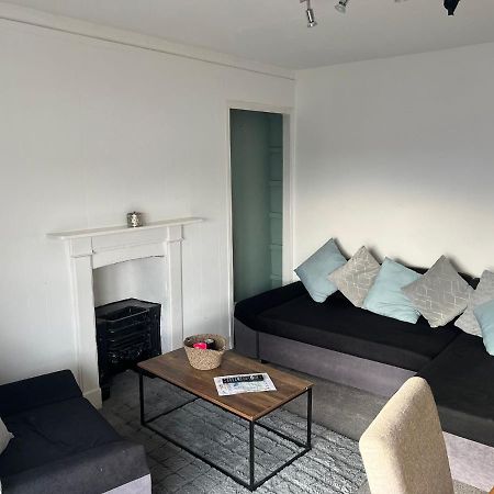 Topzy-Turvy - 1 Bedroom Apartment Swansea Eksteriør bilde