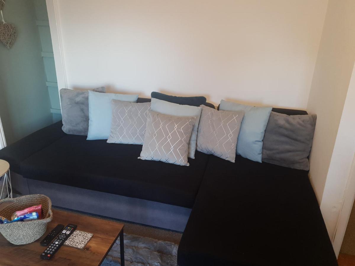 Topzy-Turvy - 1 Bedroom Apartment Swansea Eksteriør bilde